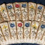 Embroidered gloves